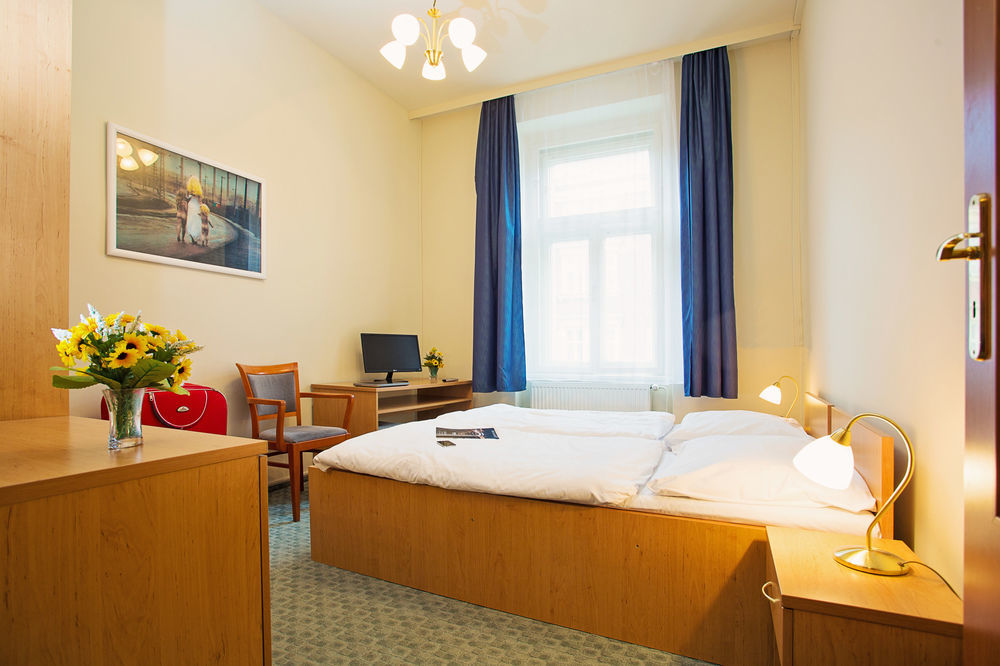 Hotel Adler - Czech Leading Hotels Praga Esterno foto